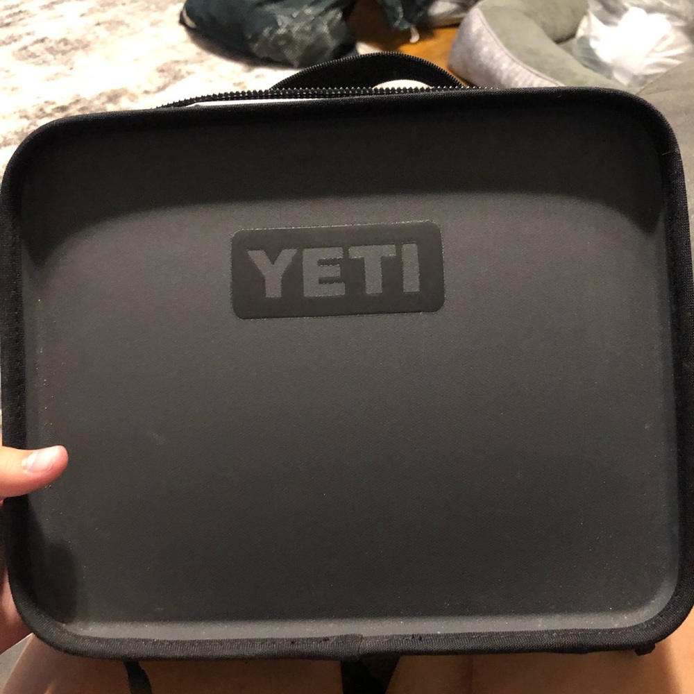 Yeti Charcoal Lunch Box